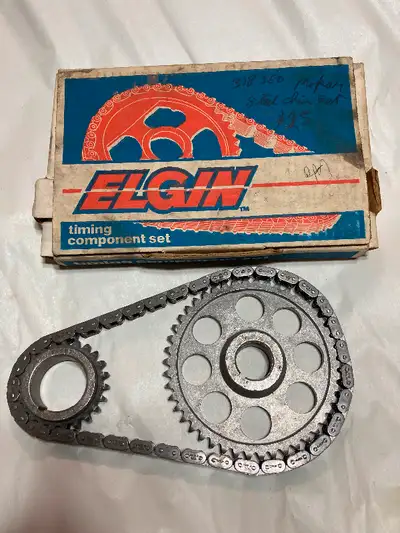 New old stock, Steel timing gears and chain set to fit the Dodge/Plymouth/Chrysler 318-360 V8.