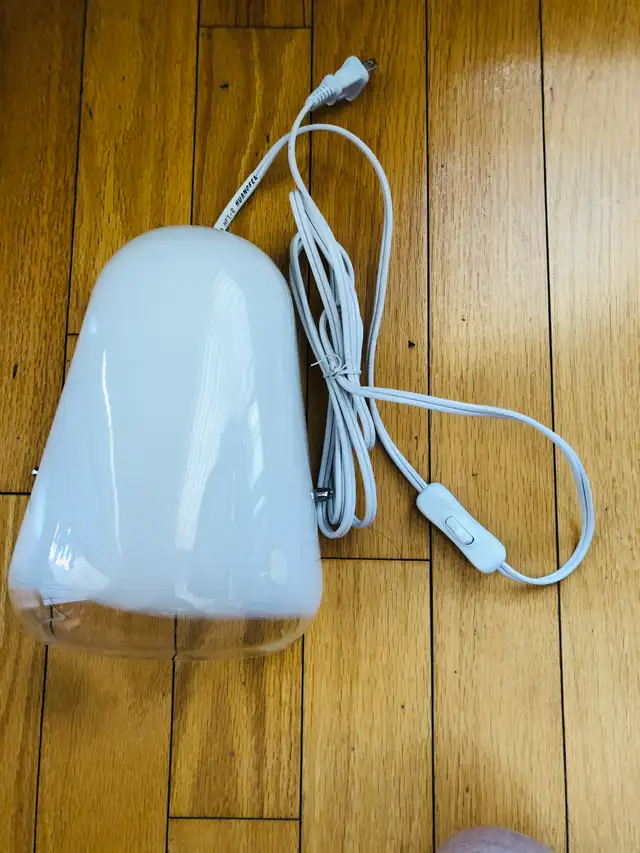 lumiere mural.. in Indoor Lighting & Fans in City of Montréal - Image 2