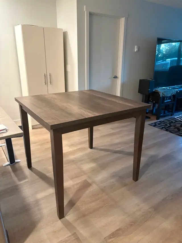 Counter-Height Dining Table, Melamine, 42"W - Grey in Dining Tables & Sets in Nanaimo - Image 3