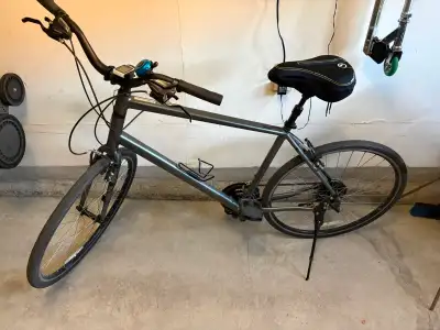 Specialized Alibi XL - A 700c aluminum frame hybrid bike with ai, View more