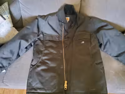 NEW NEVER WORN. Nice coat medium size fits large.