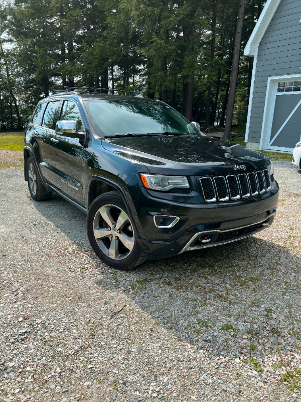 Jeep Grand Cherokee Overland diézel 2014 dans Autos et camions  à Sherbrooke - Image 4