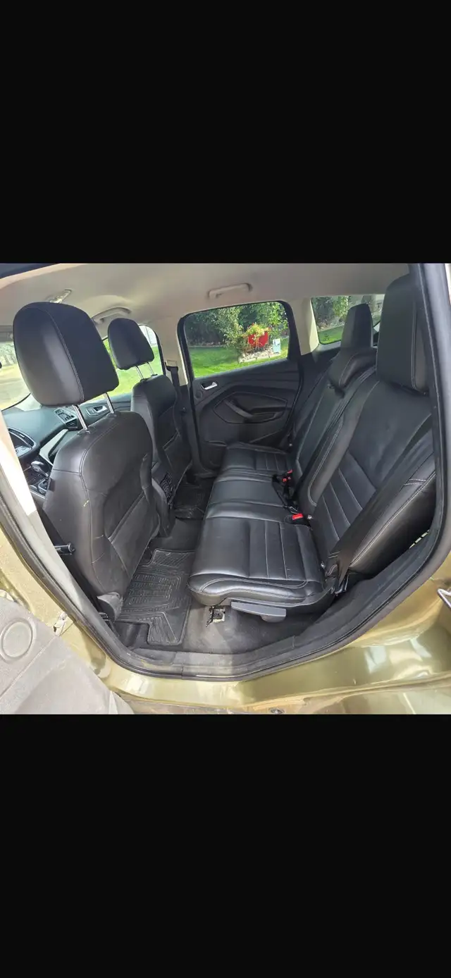 Ford escape 577405871929446409