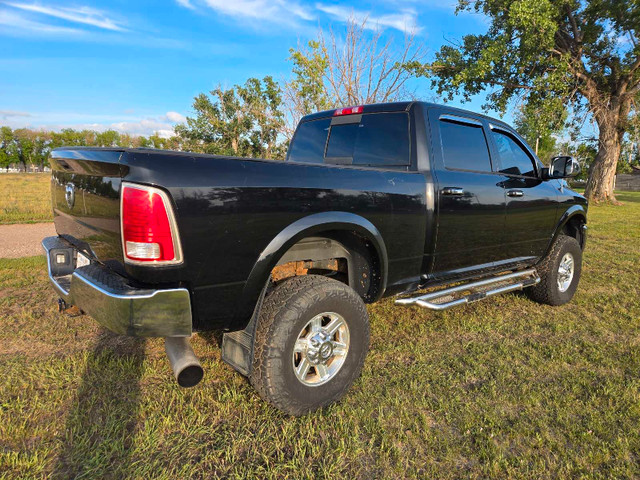 2013 Dodge 2500 in Cars & Trucks in Lethbridge - Image 3