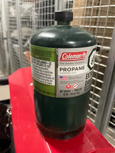 Petite bonbonne de propane pour camping. Neuf.