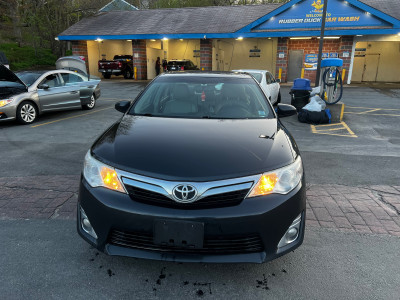 Toyota Camry 2014 XLE 