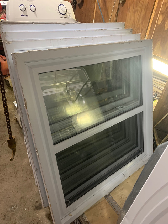 40x40 thermopain windows  in Windows, Doors & Trim in Cape Breton