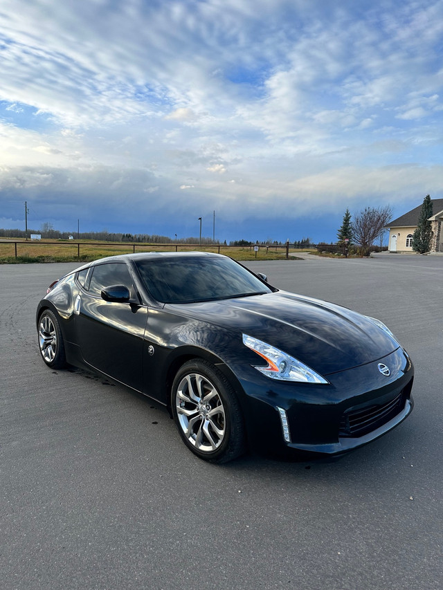 Nissan 370z with low kms!! in Cars & Trucks in St. Albert - Image 2