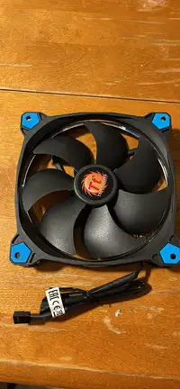 Thermaltake tt1425 cpu cooling fan