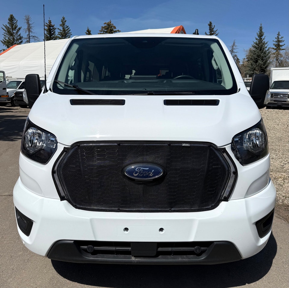 Ford Transit Passenger 2023 photo 2