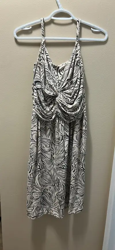  Women’s dress size large , View more