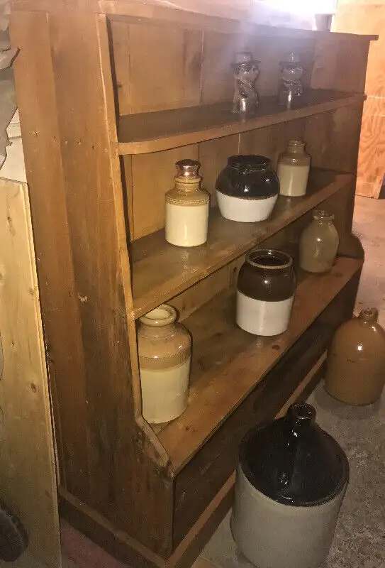 ANTIQUE CIRCA 1800 SOLID CANADIAN PINE SHELVING UNIT in Bookcases & Shelving Units in City of Toronto - Image 5