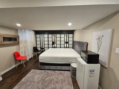 ✨ LARGE FURNISHED ROOM FOR RENT – ORLÉANS (OTTAWA) ✨ Move into a super clean, smoke‑free, pet‑free h...