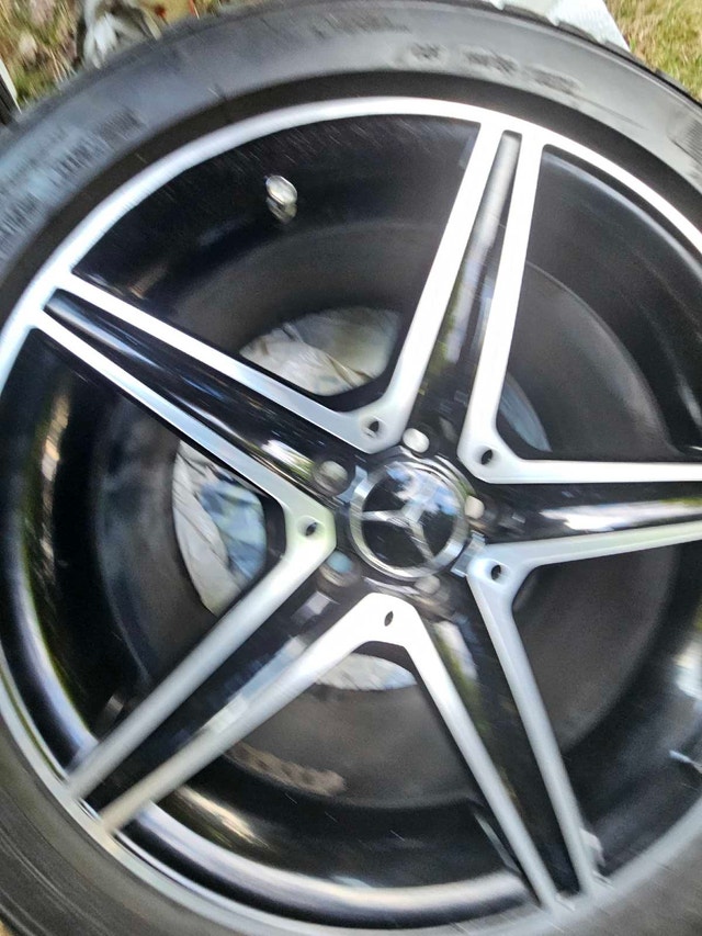AMG MERCEDES BENZ RIMS (MINT CONDITION) — photo 2