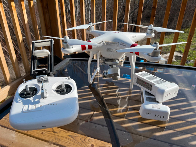 Phantom Standard 3 Drone in Hobbies & Crafts in Kamloops