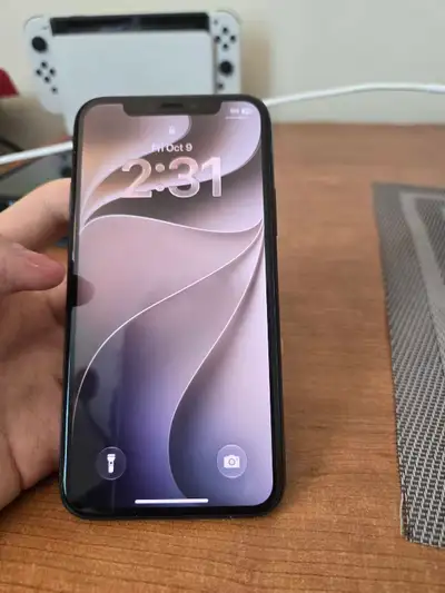 This pre-owned Apple iPhone 11 Pro delivers reliable performance with a maximum battery capacity of...