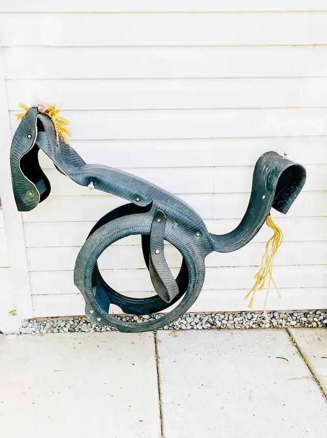  “HORSE” Tire Swing! in Toys & Games in Calgary - Image 2