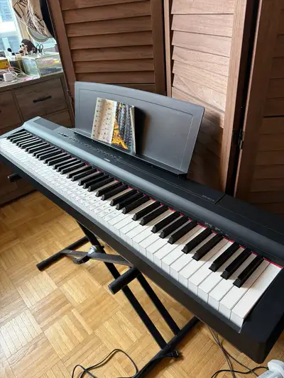 Rarely used Piano - Yamaha P-125, View more