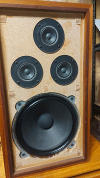 Vintage Realistic Optimus 5 Speakers
