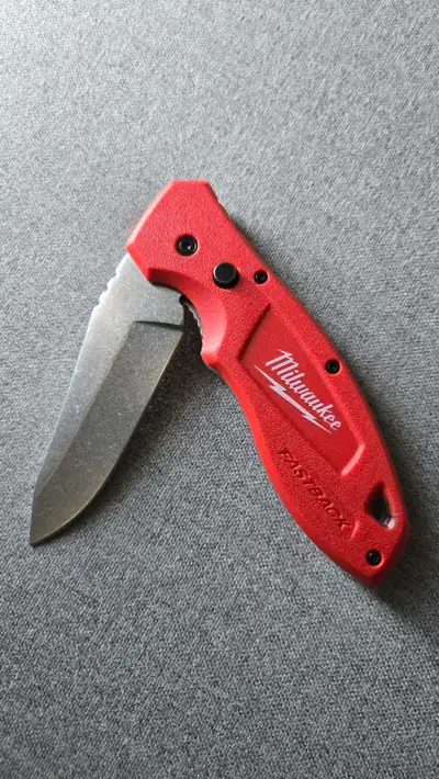 Milwaukee Fastback knife, View more