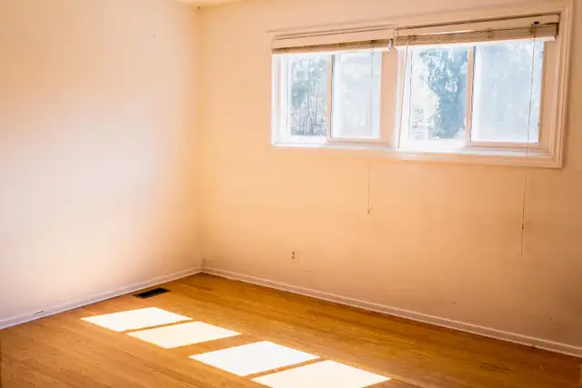 $680 7 Rooms Student rental housing near University of waterloo in Long Term Rentals in Kitchener / Waterloo - Image 14