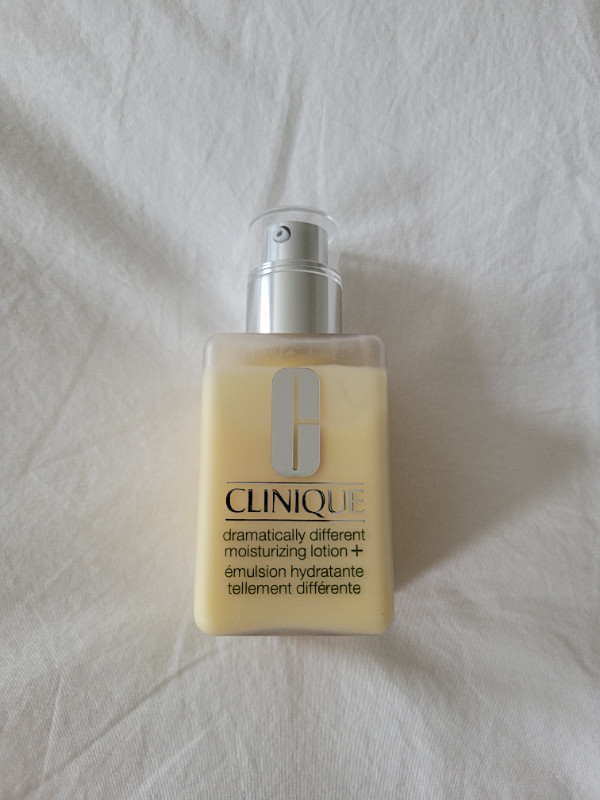 NEW Clinique Dramatically Different Moisturizing Lotion+, 125ml in Health & Special Needs in Guelph