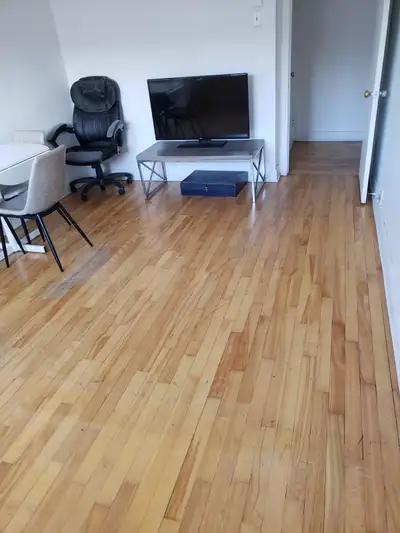 Chambre a louer près de tout, jean talon/ pie9. Prix négo
