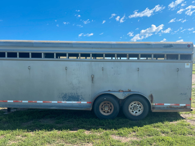 southland stock trailer in Other in Moose Jaw - Image 4