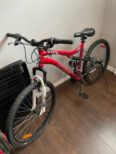 Vélo de montagne CCM Vandal, suspension intégrale, 26 po, View more