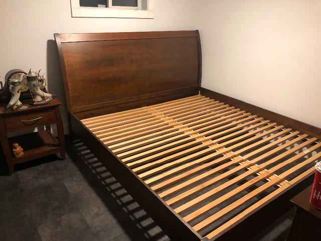 King size bed set solid maple in Beds & Mattresses in North Bay