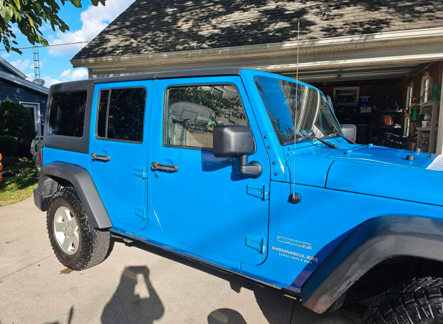 2011 Jeep wrangler in Cars & Trucks in Windsor Region - Image 2
