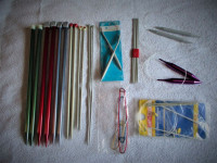 *Lot of knitting needles for saleStraight needles:2x 12.5 mm