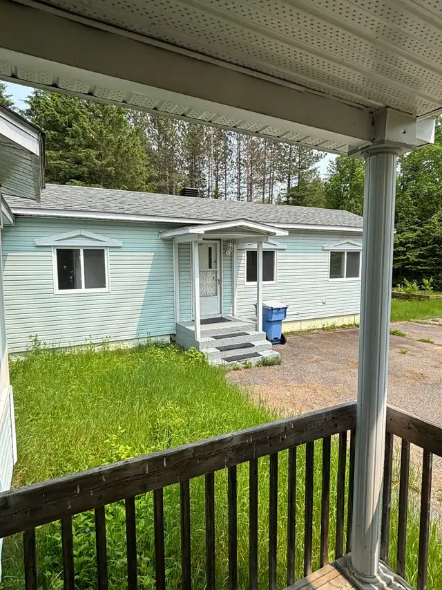 à louer maison et 4x4 in Quebec in Canada - Image 4