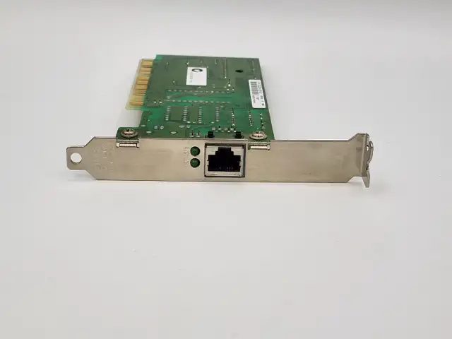 Vintage SMC Ezcard SMC1208T PCi Ethernet card adapter/carte SMC in System Components in West Island - Image 4