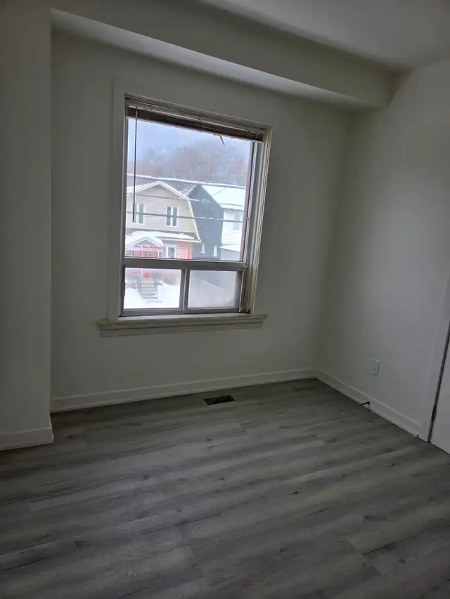 Centretown 1bdrm - utilities all inclusive + wifi in Long Term Rentals in Ottawa - Image 3