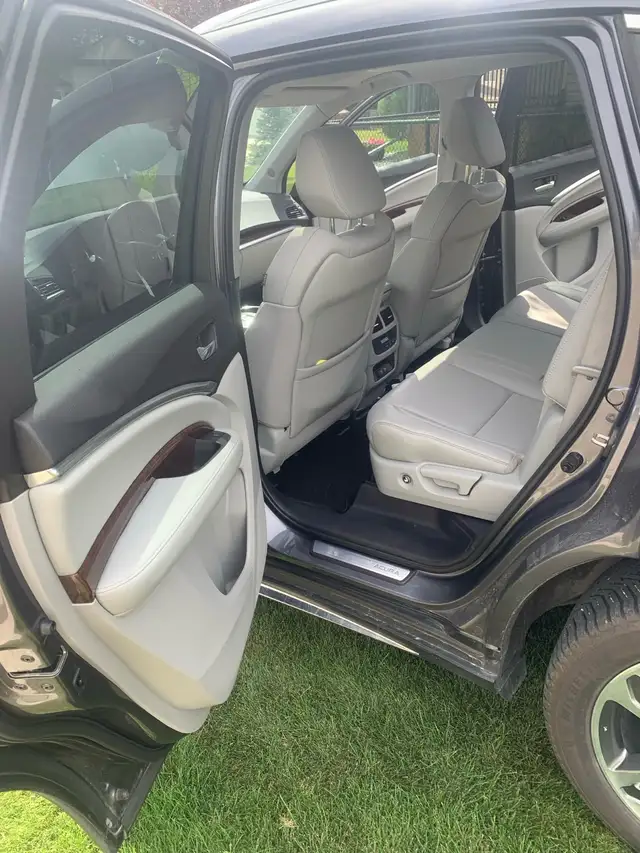 2017 Acura MDX Elite in Cars & Trucks in St. Albert - Image 6