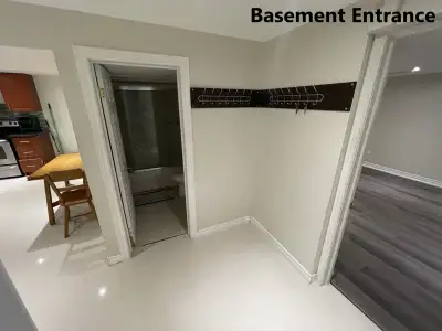 $750 - Room for Rent - Scarborough (Markham/Lawrence)