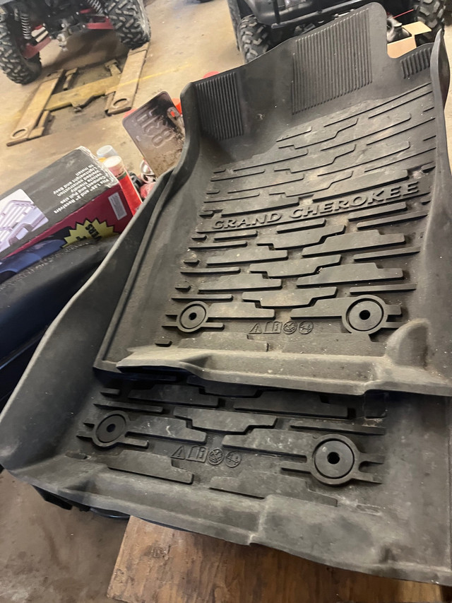 Jeep grand Cherokee floor mats  in Other in Leamington