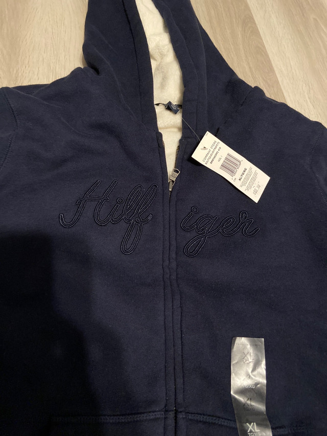  New Womens XL  Tommy Hilfiger faux fur lined hoodie  in Women's - Tops & Outerwear in Bedford - Image 2