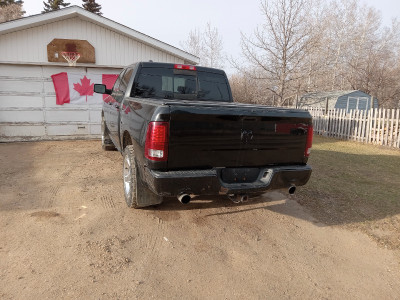 Dodge Ram 1500 $7000  or part out.