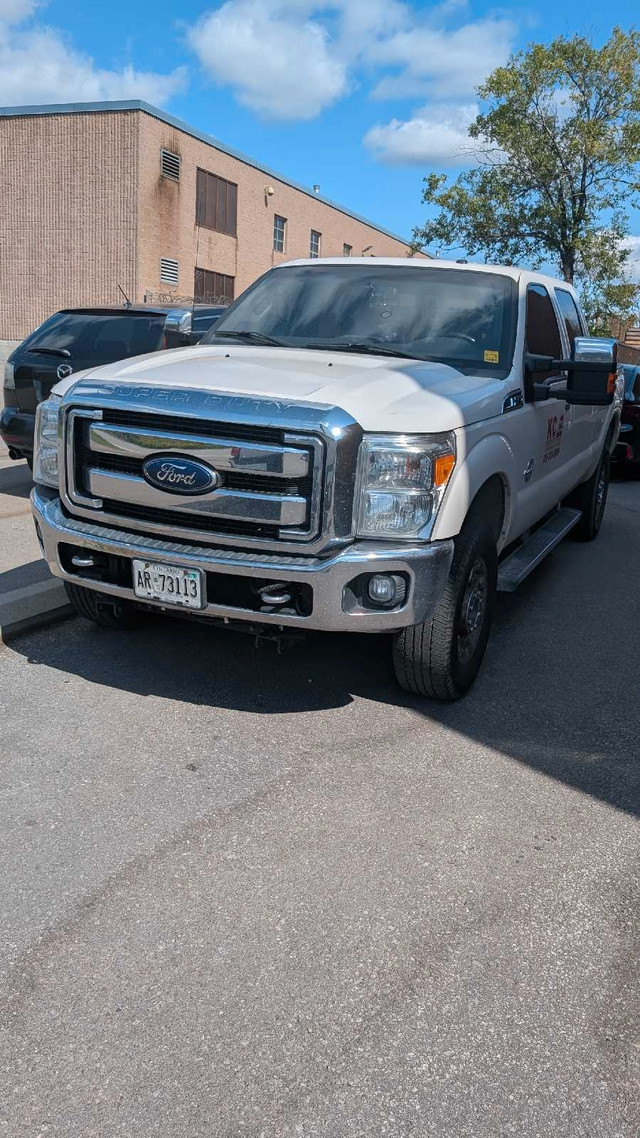 2016 Ford Super Duty F-250 + snow shovel  in Cars & Trucks in Mississauga / Peel Region