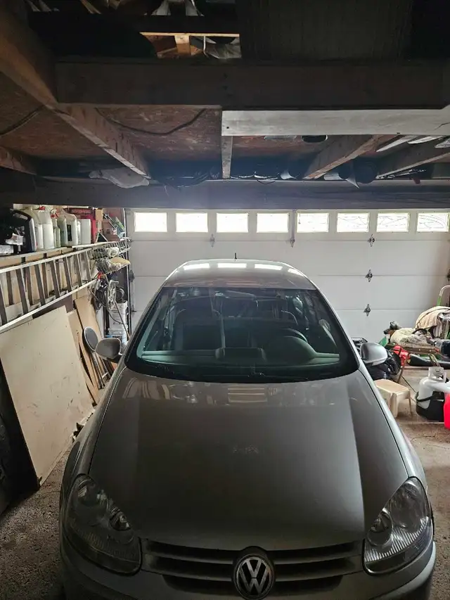 2008 VW Rabbit 2.5 Manual - Will Certify 