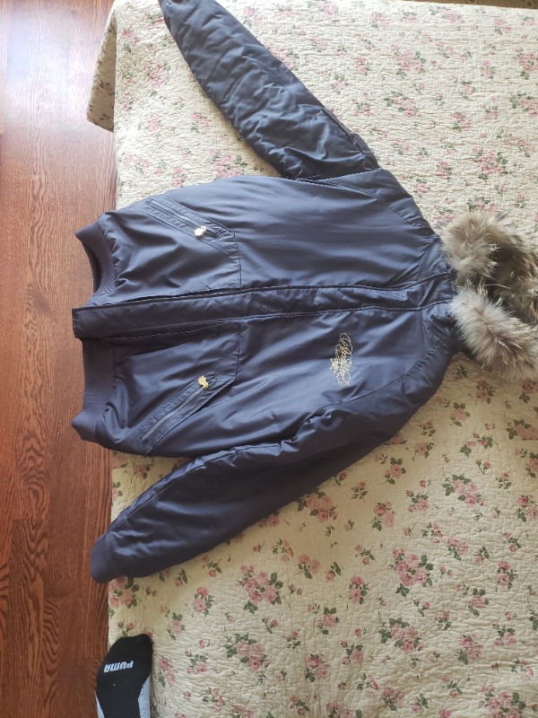 Rocawear winter coat with fur only used 4 times firm price in Men's in City of Toronto - Image 3