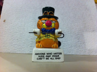 Garfield-Vintage "Anyone Who Hates Kids & Dogs Can't Be All Bad"