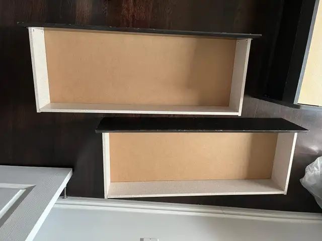 Twin size bed frame with two drawers in Beds & Mattresses in City of Montréal - Image 5