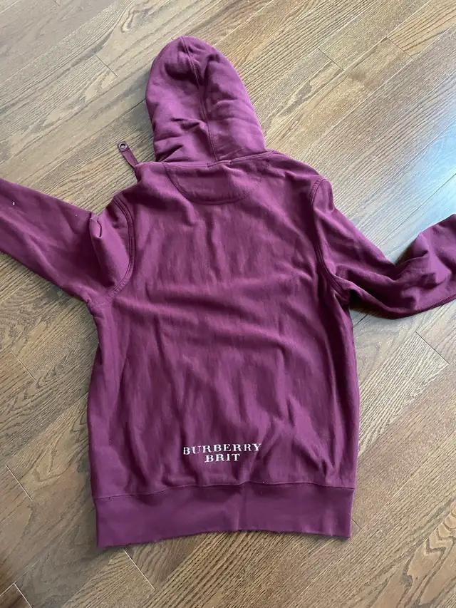 Burberry Brit Hoodie medium in Men's in Markham / York Region - Image 4