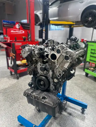 For Sale a Diesel Engine from Mercedes, Fits ML350, R350, GL350, E350, R320, ML320, GL320, Sprinter...