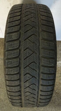 2 x 255/55/19 PIRELLI scorpion WINTER tires 80% tread left Good
