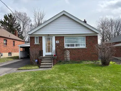 Main Floor 3Bedroom,House,Rent $2700,Victoria Pk Ave & Eglinton Av. Main Floor 3 Bedroom House, 1 Wa...