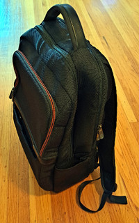 Targus Terminal T-II RFID-blocking laptop backpack